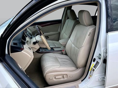 Used 2012 Toyota Avalon Limited FWD image 8