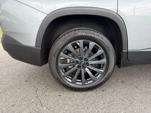 Used 2023 Chevrolet Traverse RS FWD image 7