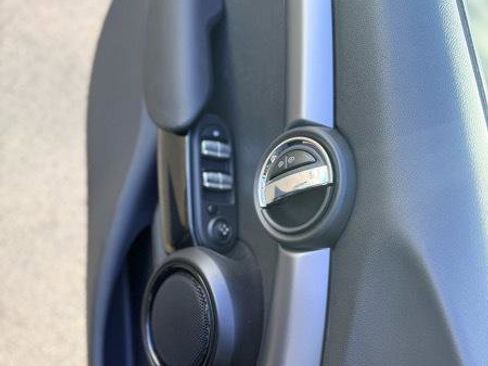 Used 2022 MINI Cooper 4-Door Hardtop image 13
