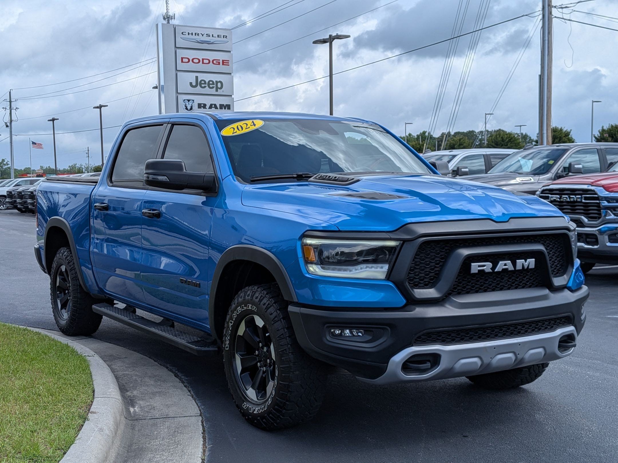 Used 2024 RAM 1500 Rebel w/ Rebel Level 1 Equipment Group AWD/4WD image 3