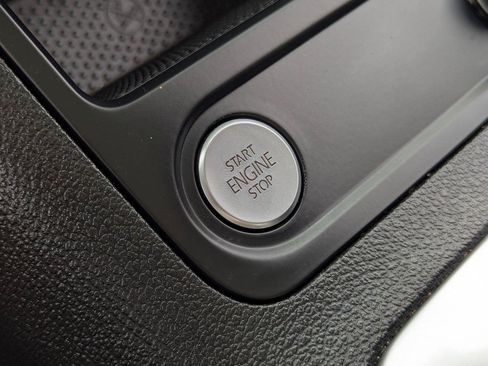 Used 2013 Volkswagen Tiguan SEL AWD/4WD image 15