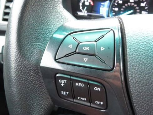 Used 2017 Ford Explorer XLT w/ Equipment Group 202A image 23