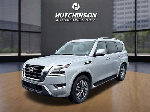 Used 2024 Nissan Armada SL image 3