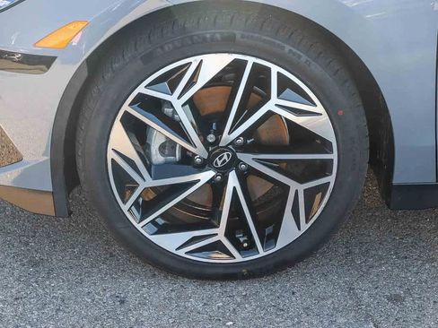 Used 2024 Hyundai Ioniq 6 SEL image 12