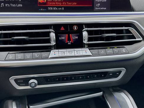 Used 2020 BMW X6 sDrive40i w/ M Sport Package RWD image 12