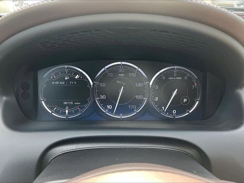 Used 2013 Jaguar XJ RWD image 25