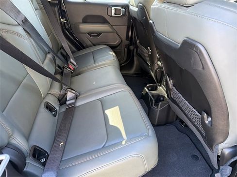 Used 2024 Jeep Gladiator Mojave image 15