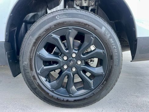 Used 2024 Ford Maverick Lariat w/ Black Appearance Package image 24