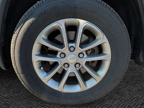 Used 2015 Jeep Grand Cherokee Limited AWD/4WD image 11