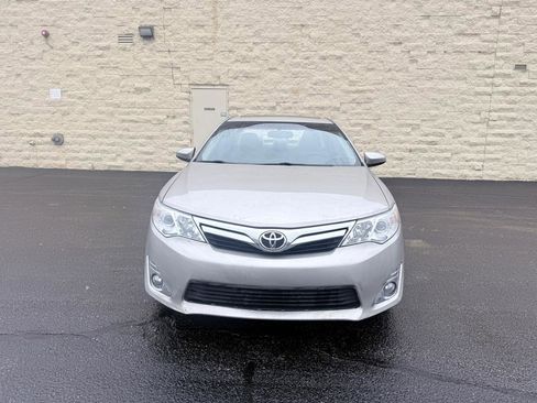Used 2014 Toyota Camry XLE w/ Leather Package image 5