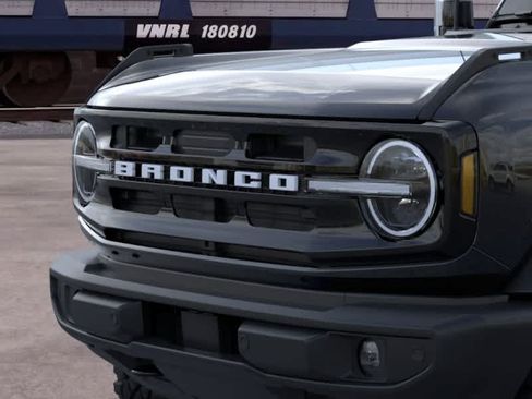 New 2026 Ford Bronco Outer Banks AWD/4WD image 19