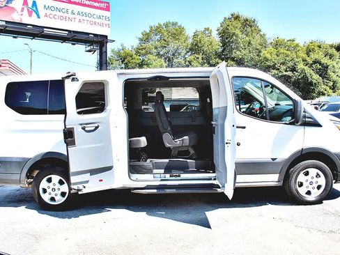 Used 2017 Ford Transit 350 XLT image 28