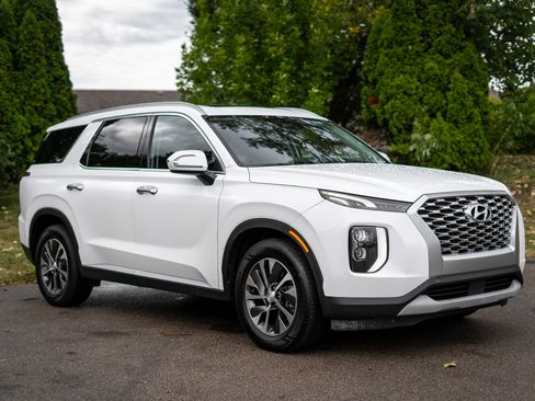 Used 2022 Hyundai Palisade SEL w/ Cargo Package image 3