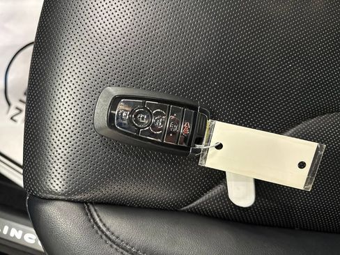 Used 2022 Lincoln Nautilus Reserve w/ Monochromatic Package image 59