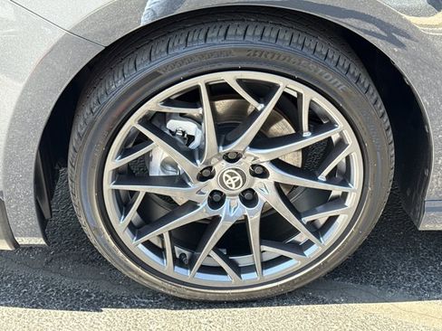 Used 2025 Toyota Camry SE image 12