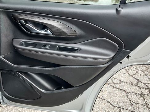 Certified 2022 GMC Terrain SLT image 17