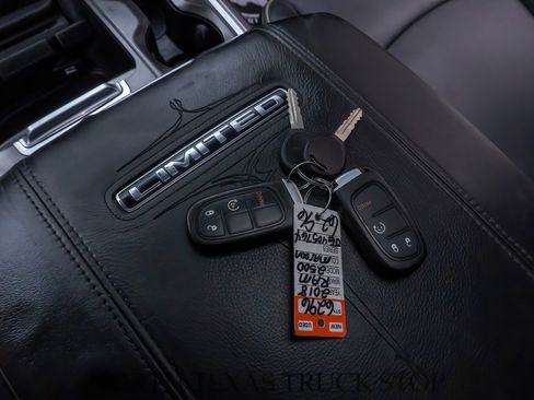 Used 2018 RAM 2500 Limited image 40