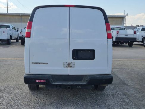 Used 2015 Chevrolet Express 3500 Extended RWD image 6