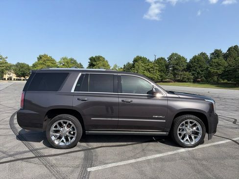Used 2017 GMC Yukon Denali w/ Open Road Package AWD/4WD image 7