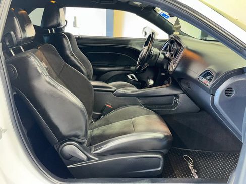 Used 2021 Dodge Challenger R/T Scat Pack RWD image 18