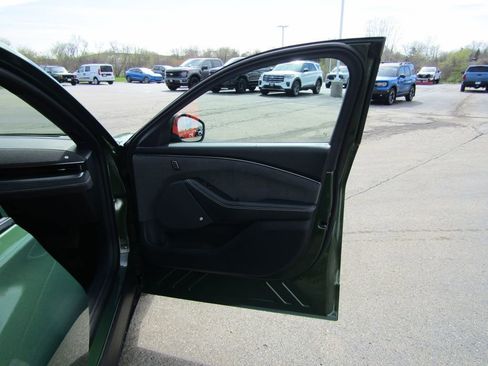 Used 2025 Ford Mustang Mach-E GT AWD/4WD image 39