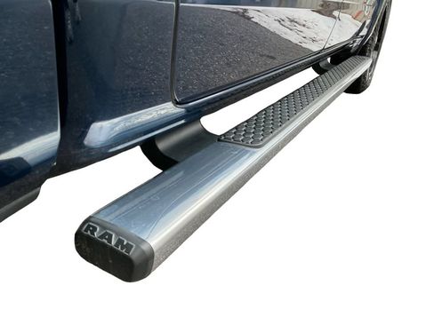 Used 2022 RAM 1500 Laramie AWD/4WD image 17
