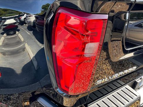 Used 2024 Chevrolet Silverado 3500 High Country w/ High Country Premium Package image 27