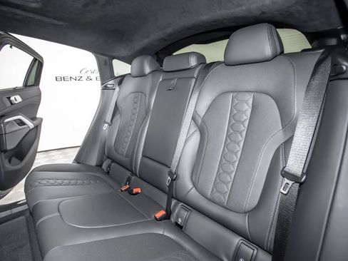 Used 2022 BMW X6 M w/ Executive Package AWD/4WD image 40