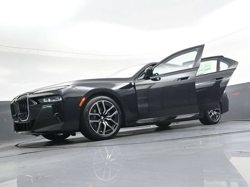 New 2026 BMW 760i xDrive w/ Executive Package AWD/4WD image 52