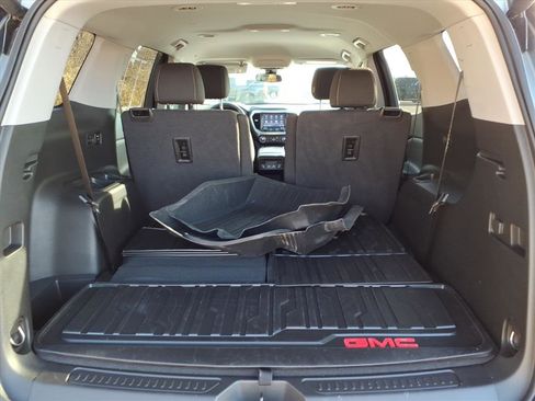 Used 2023 GMC Acadia SLE w/ Driver Convenience Package image 28