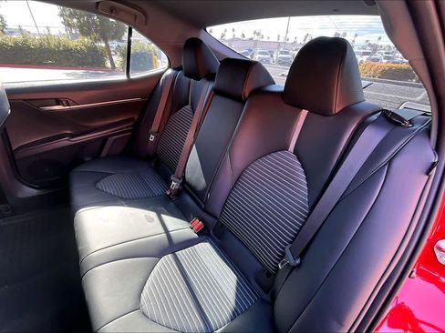 Used 2023 Toyota Camry SE w/ Convenience Package image 19