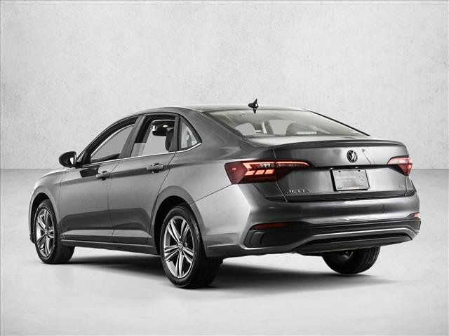 Used 2024 Volkswagen Jetta SE FWD image 8