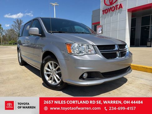 Used 2019 Dodge Grand Caravan SXT w/ Rear Park Assist Package FWD image 1