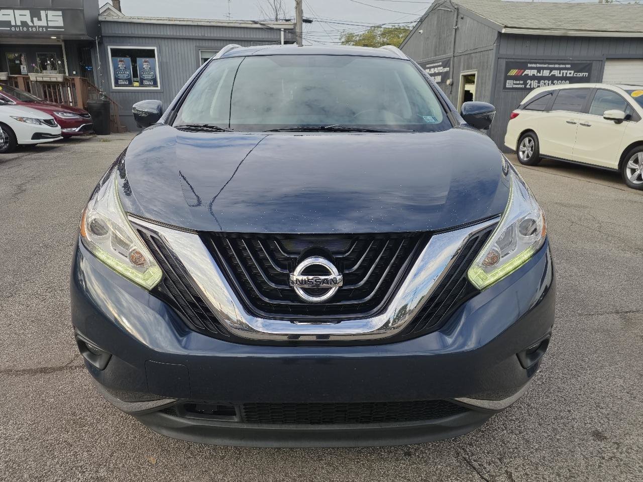 Used 2017 Nissan Murano SL w/ SL Technology Package AWD/4WD image 2