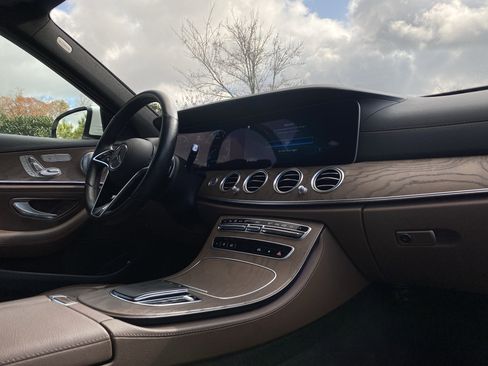 Used 2022 Mercedes-Benz E 450 E 450 w/ Driver Assistance Package image 76