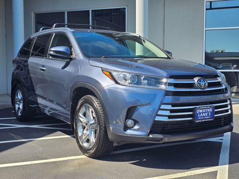 Used 2018 Toyota Highlander Limited AWD/4WD image 7
