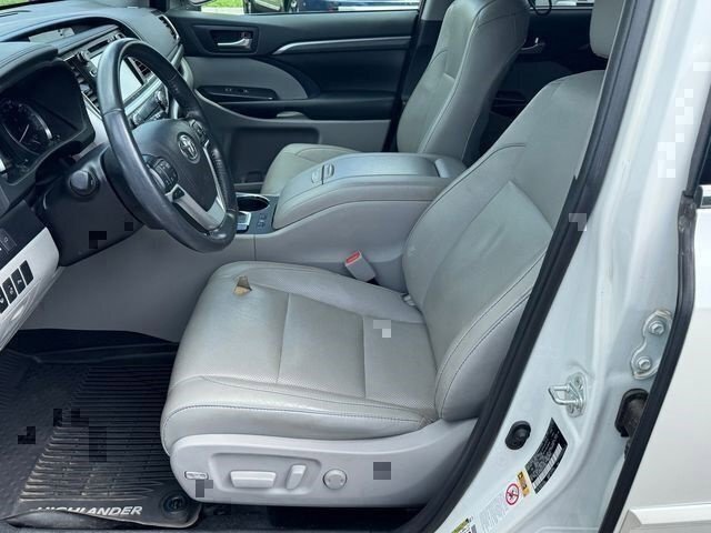 Used 2019 Toyota Highlander Limited Platinum AWD/4WD image 5
