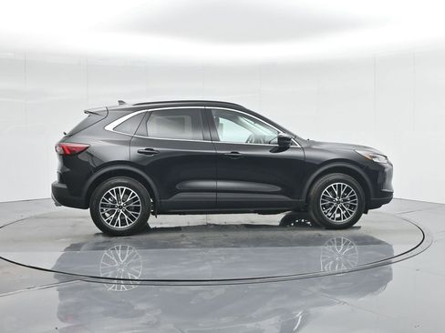 New 2025 Ford Escape SE image 23