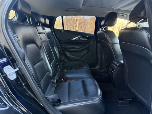 Used 2018 INFINITI QX30 Premium w/ Navigation Package image 39