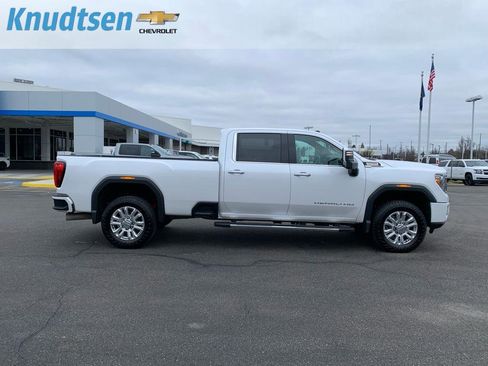 Used 2021 GMC Sierra 3500 Denali w/ Denali Ultimate Package image 8
