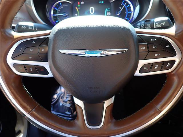 Used 2020 Chrysler Pacifica Limited w/ Advanced Safetytec Group FWD image 21