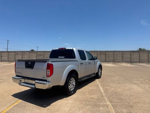 Used 2017 Nissan Frontier SV RWD image 20