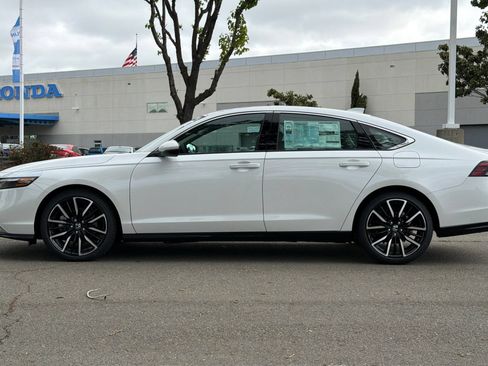 New 2026 Honda Accord Touring image 7