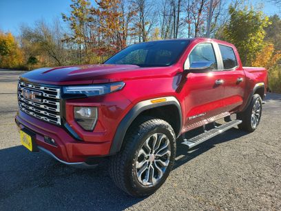 Used 2024 GMC Canyon Denali