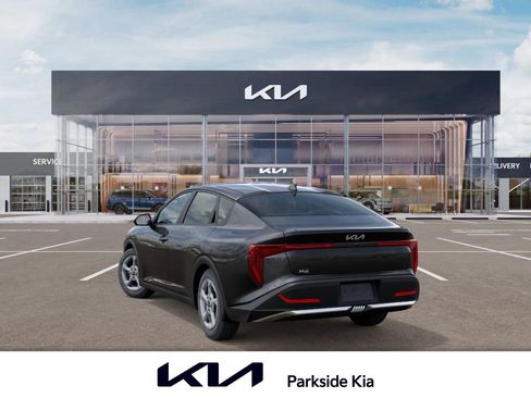 New 2025 Kia K4 LXS image 4