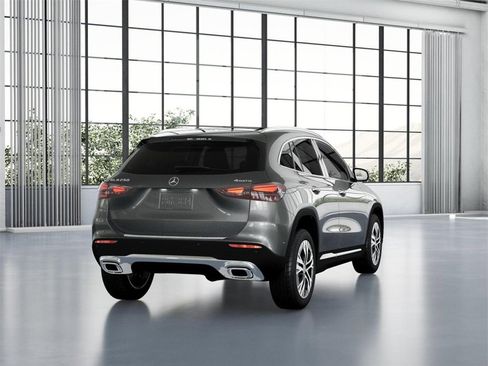 New 2026 Mercedes-Benz GLA 250 4MATIC image 23