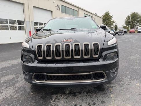 Used 2017 Jeep Cherokee 75th Anniversary image 11
