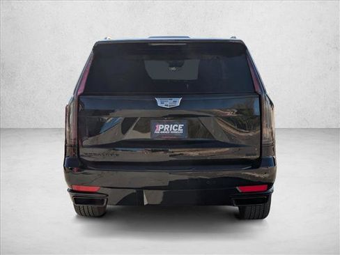 Used 2021 Cadillac Escalade ESV Sport Platinum image 6