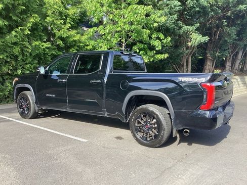Used 2023 Toyota Tundra Limited w/ TRD Off-Road Package AWD/4WD image 9