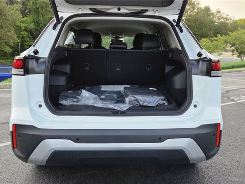 New 2026 Volkswagen Tiguan SE AWD/4WD image 5